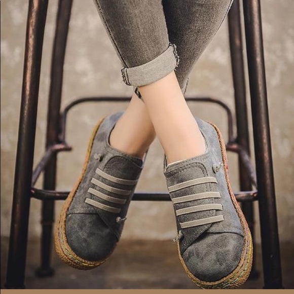 round toe vegan loafers